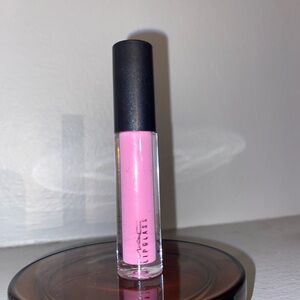 MAC Lipglass (Saint Germain) discontinued